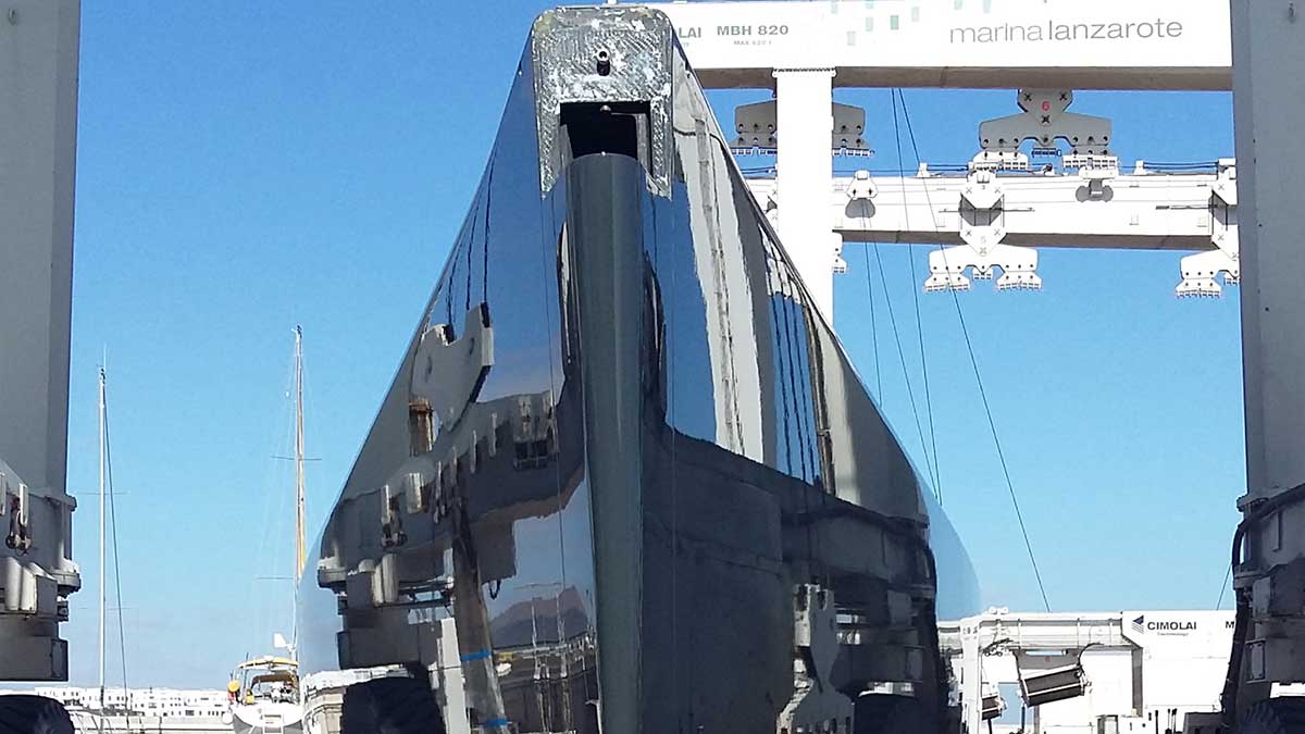 refit complet peinture monocoque RC44