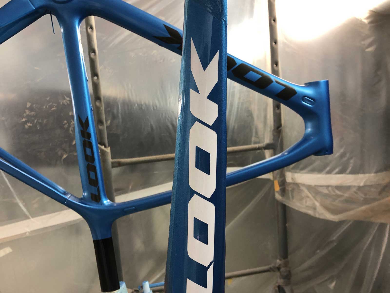 peinture cadre de velo carbone