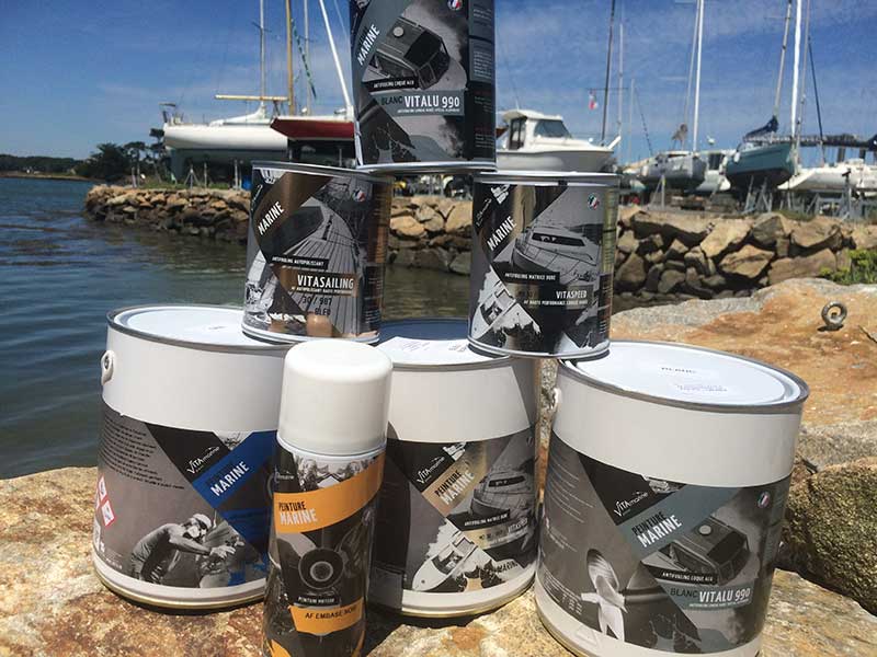 Chantier naval Kervilor, entretien et réparation de bateaux Un grand choix d'antifouling, laque, vernis, primaire pour l'entretien de votre bateau
