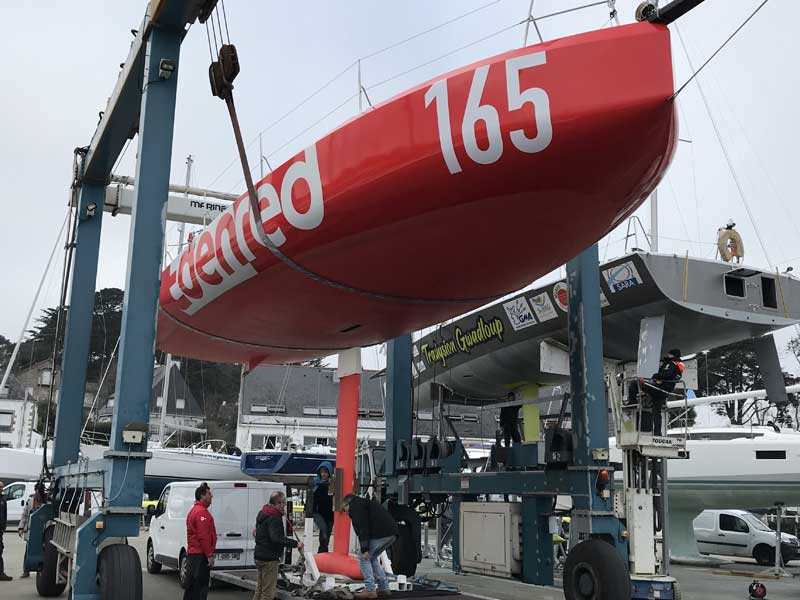 Transport du class40 Edenred au chantier Kervilor